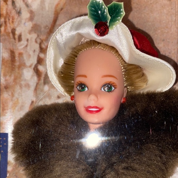 1995 HALLMARK Holiday Memories Barbie Doll Special Edition - Picture 4 of 16
